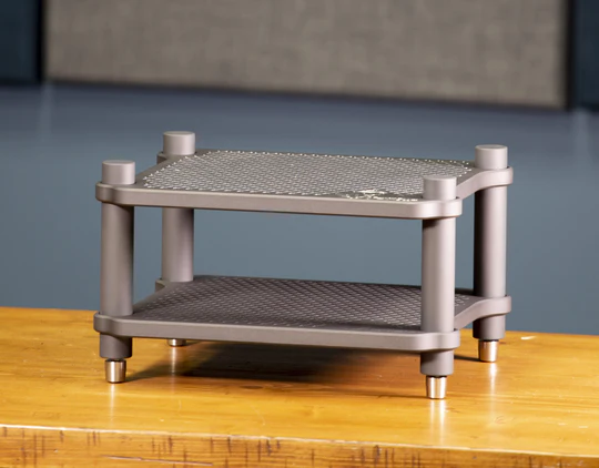 StackZilla thiết bị âm thanh cô lập rack nội thất